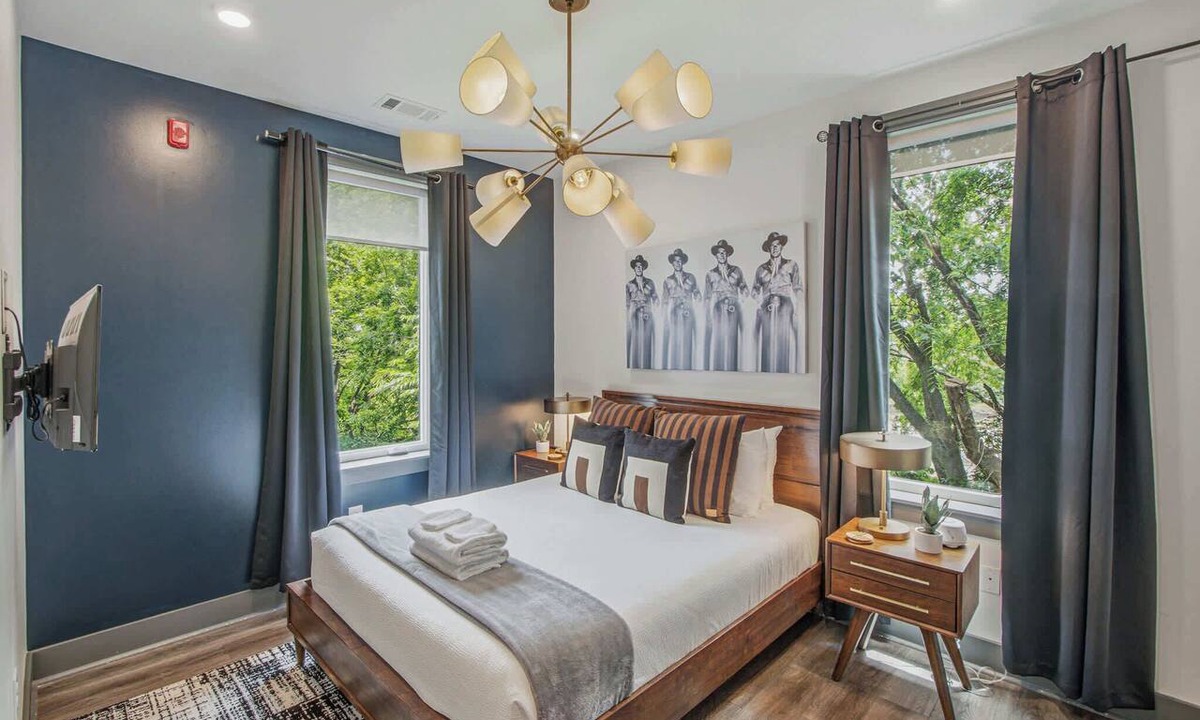 Rolling Mill Hill Condo | 1.2 Mi to DT Nashville・City View Condo W Rooftop
