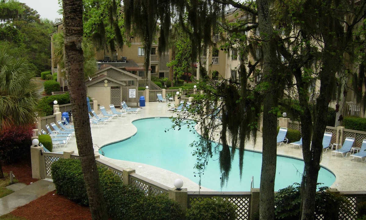 Shipyard Plantation Condo | 2BR Resort condo with free rounds of Golf & Tennis , beach access pool view