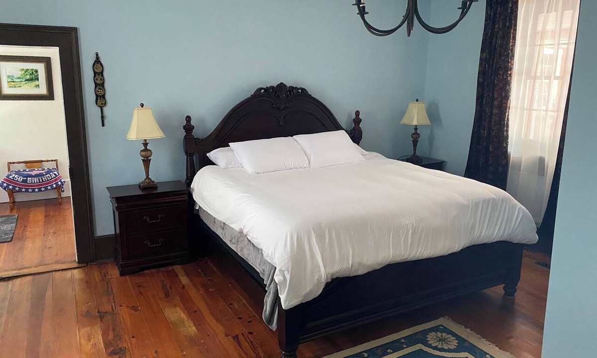 Upper Tract Other | 4-bedroom modern family farmhouse in tranquil Upper Tract with cool AC breeze