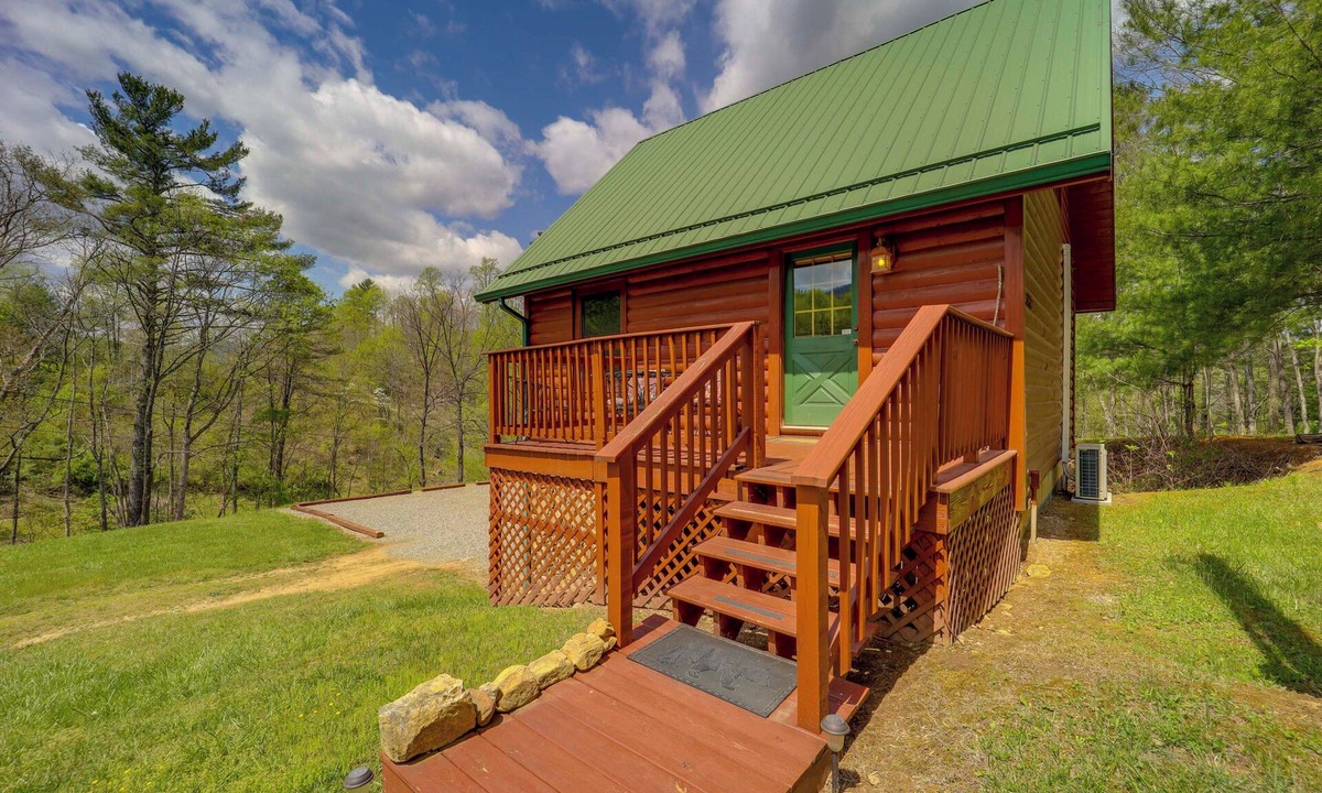 Butler Cabin | 7 Mi to Doe Mtn ATV Trails: Secluded Butler Cabin