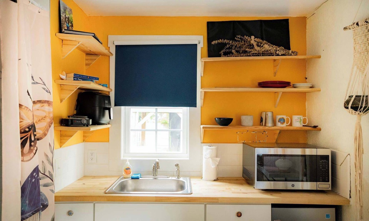 North Charlotte Apartment | Adorable Solo-Traveler Retreat