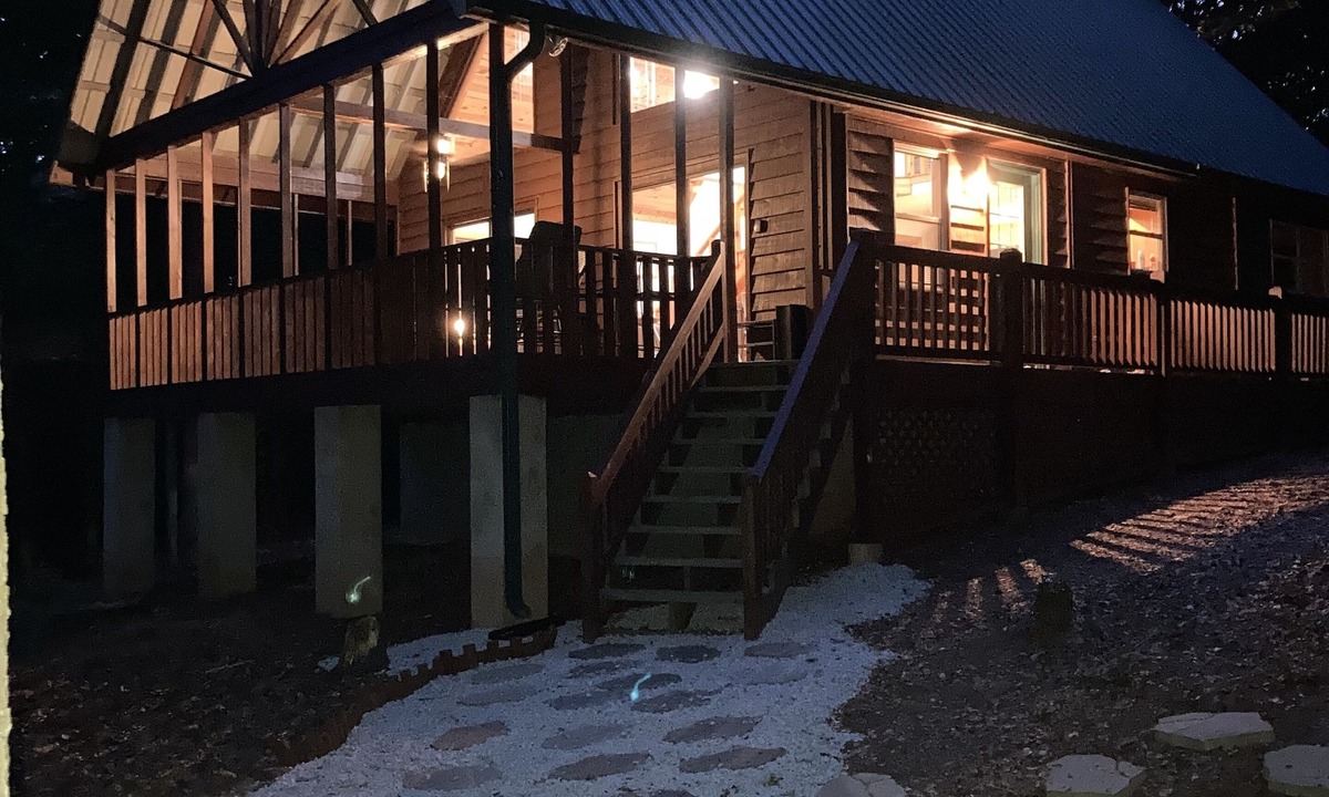 Gumlog Cabin | Almost Perfect Cabin