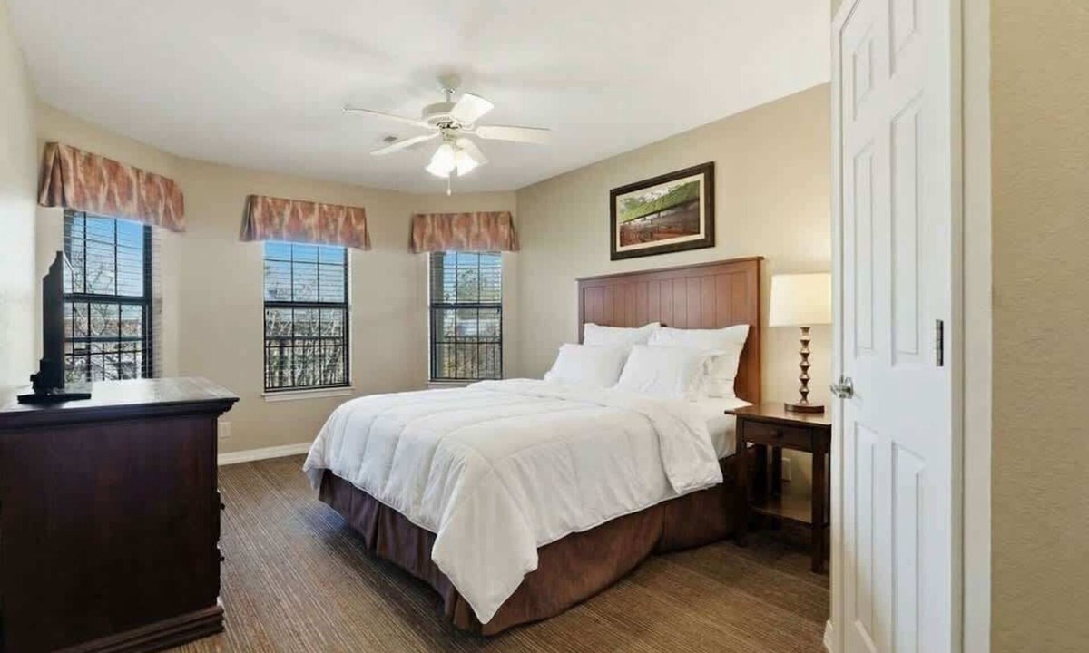 Clarkesville Apartment | Apple Mountain Resort | Resort Lifestyle Stay