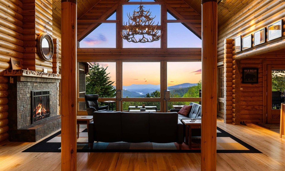 Old Fort Cabin | At Last Lodge | Pet Friendly Log Cabin with Hot Tub, Grill + VIEWS!