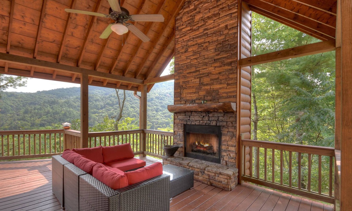 Cherry Log House | Bella Vista - Aska Adventure Area