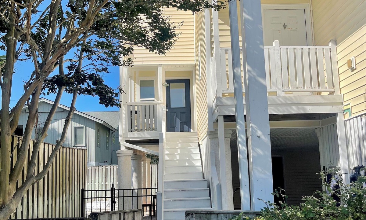 Savannah Beach House | Best Located Vacation Rental on all of Tybee Island