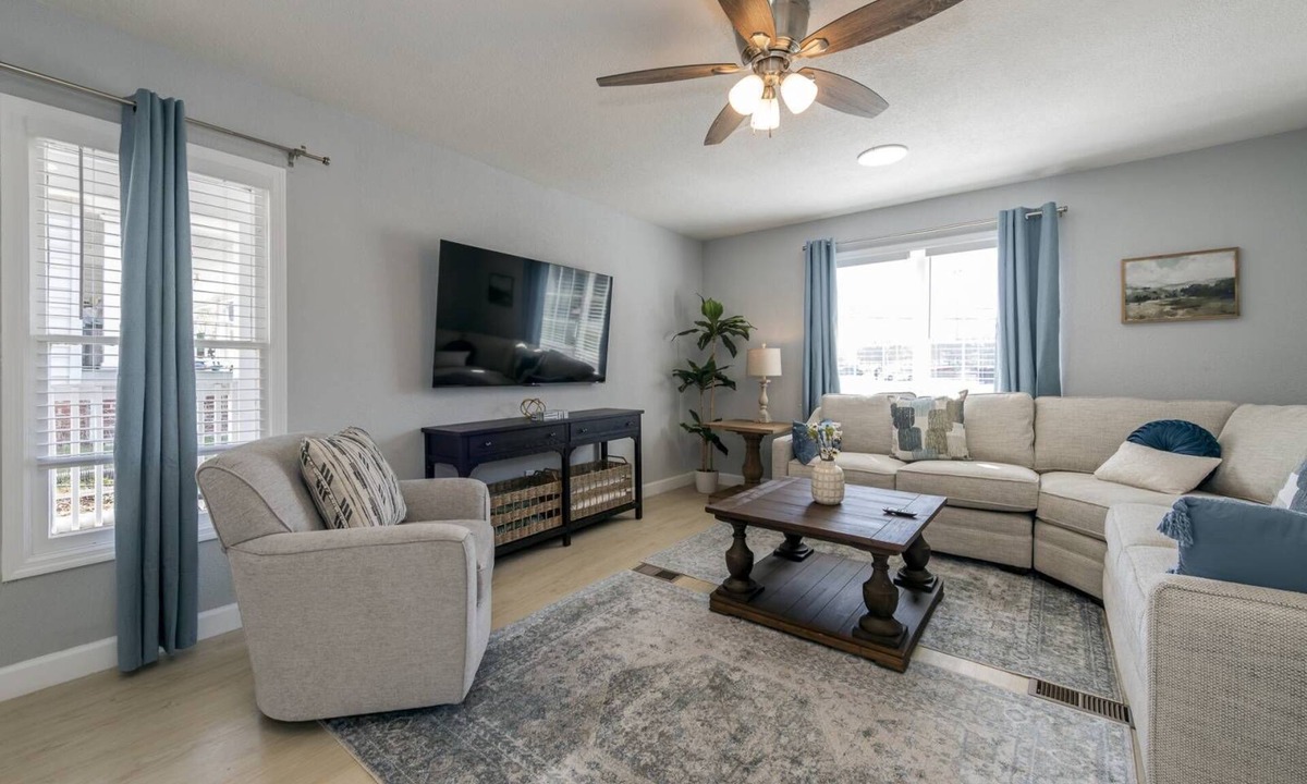 Maryville House | Big Blue - Near Maryville and Pigeon Forge