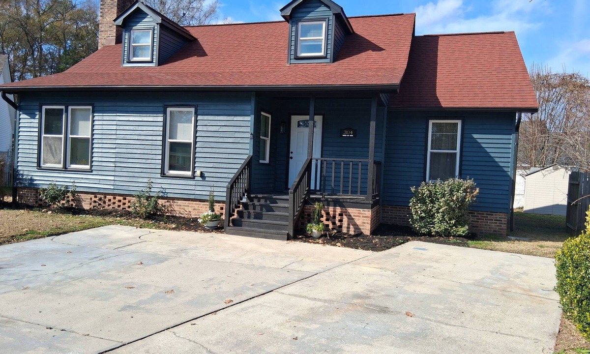Socastee House | Blue coral retreat. has plenty to offer