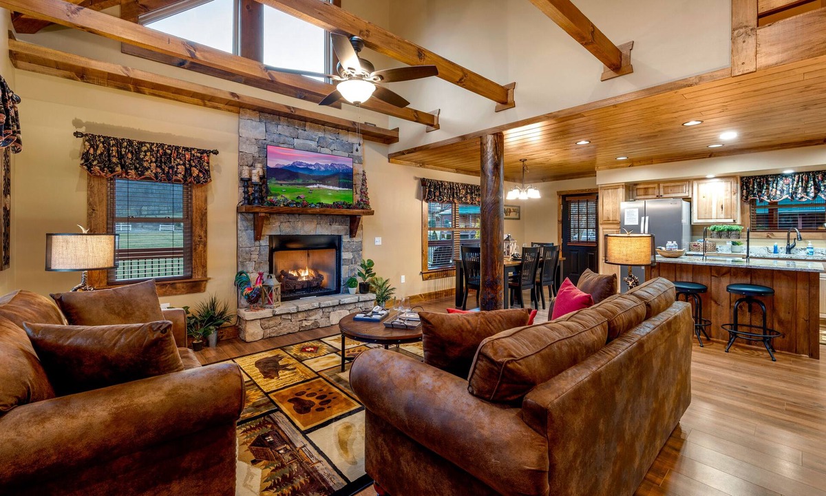 Maggie Valley Cabin | Book your Elk Experience Book for FALL Color!