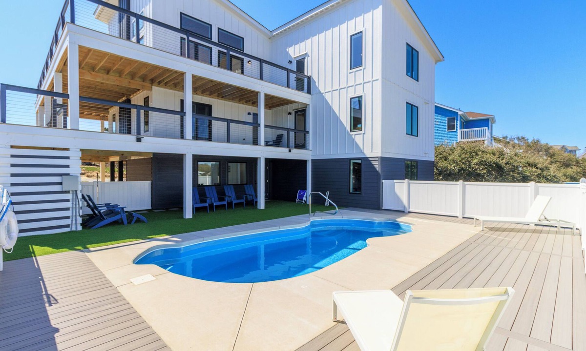 Carolina Dunes House | Brand new beach house in the heart of Duck NC with sunrise and sunset views!
