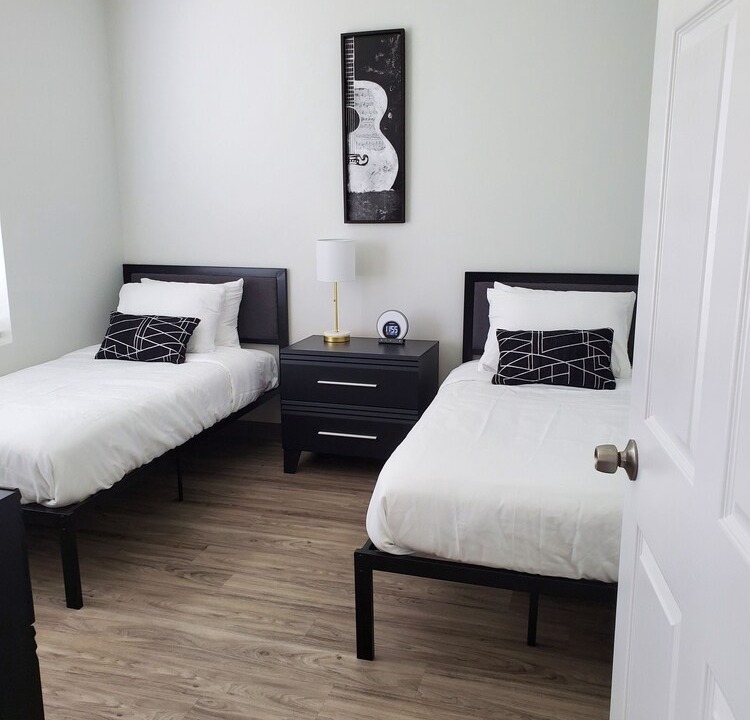 Maxwell Apartment | BRAND NEW HOTEL IN THE HEART OF EAST NASHVILLE, MINUTES FROM BROADWAY!