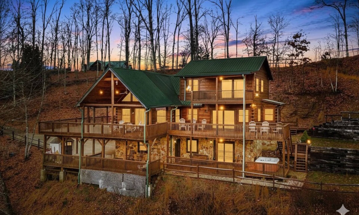 Bryson City Cabin | Bryson City Cabin, Views, Hot Tub, Wraparound Deck