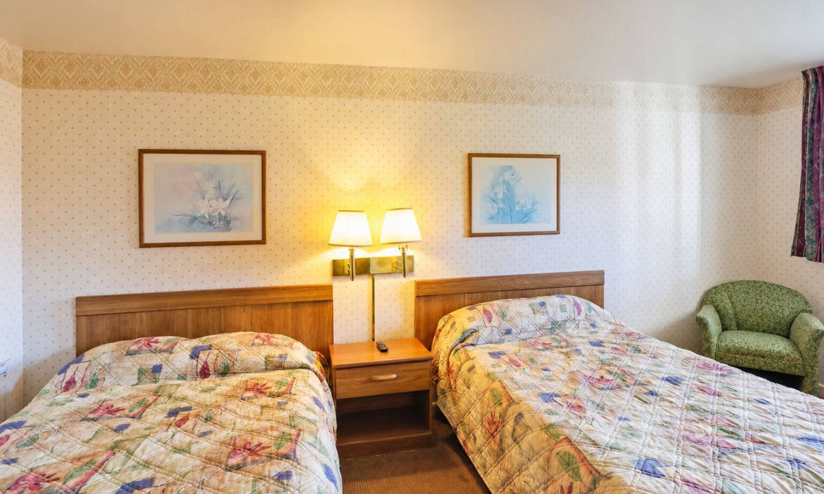 Lewisburg Hotel | Budget-Friendly Stay Near I-64 | Free Parking, Close to Downtown Lewisburg