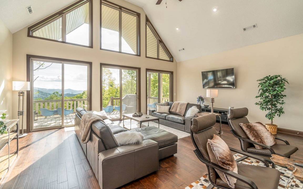 Bryson City Cabin | Cabin ∙ 3 bedrooms ∙ 6 guests