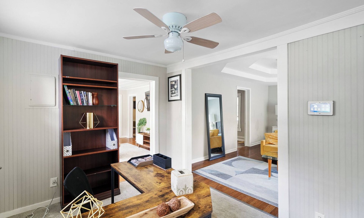 Calhoun House | Calhoun Furnished 2BR Home + Office