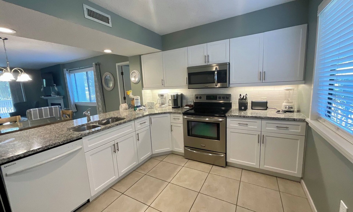 Arcadian Shores Villa | Charming 3 bdrm, nestled among the trees-15C WHP