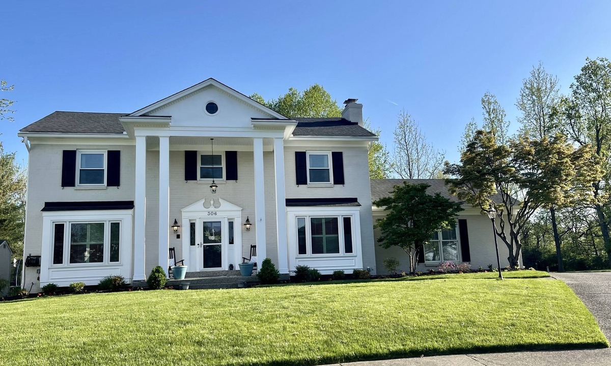 Jeffersontown House | Country‑Chic Retreat in East Louisville