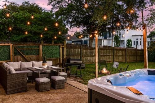 Shelby Hills House | Cozy Cottage w Hot Tub & Fire Pit 17Mi to DT