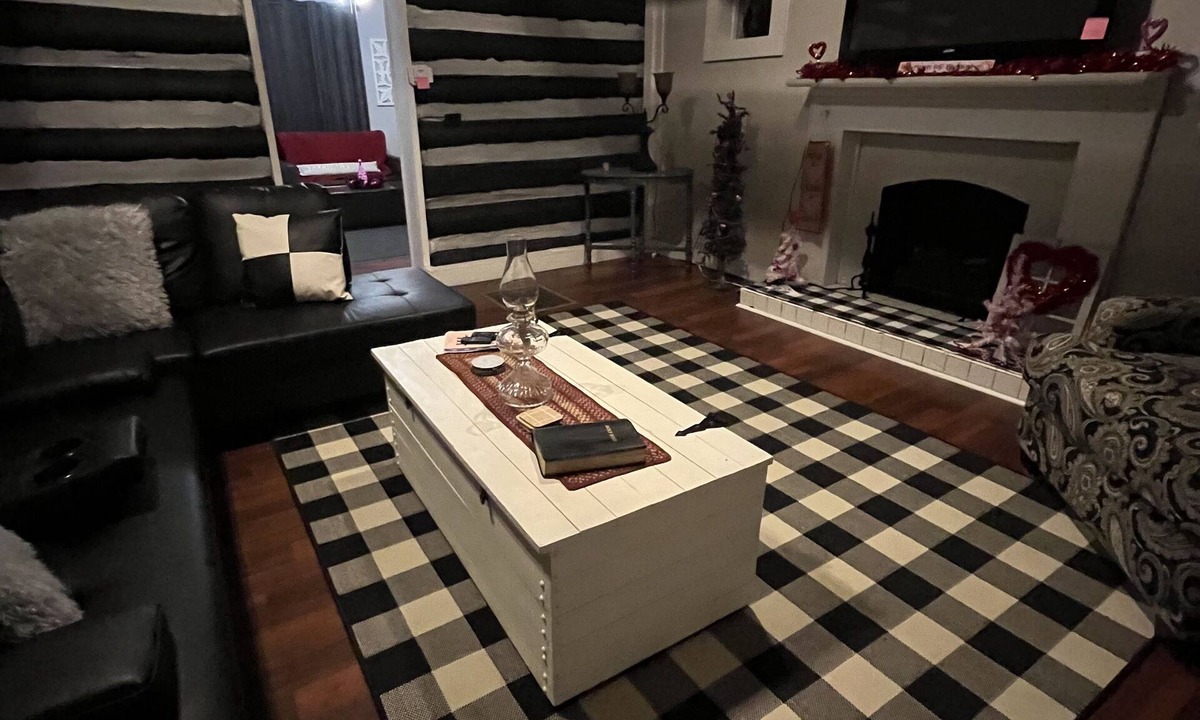 Pennington Gap House | Cozy home located in the heart of Pennington Gap Va. Pet friendly.