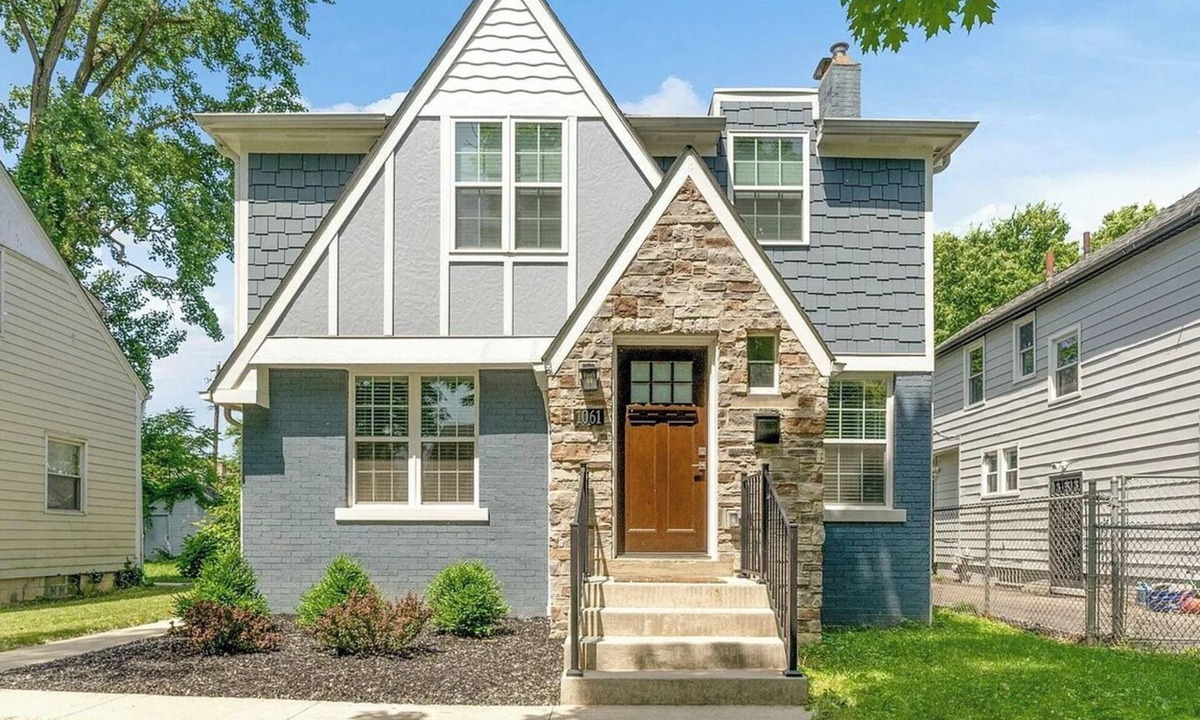 Columbus House | Cozy, Modern Luxe 3-bedroom house in Columbus with WiFi and AC