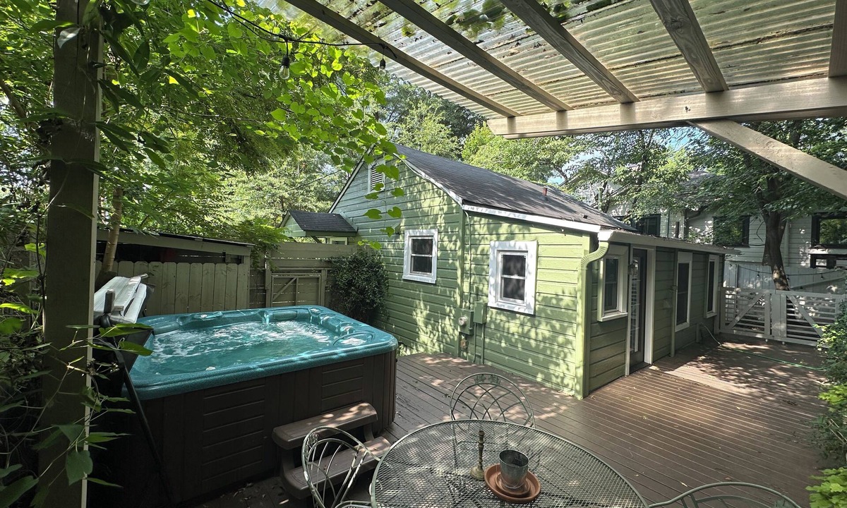 East Side House | Craftsman cottage w/hot tub