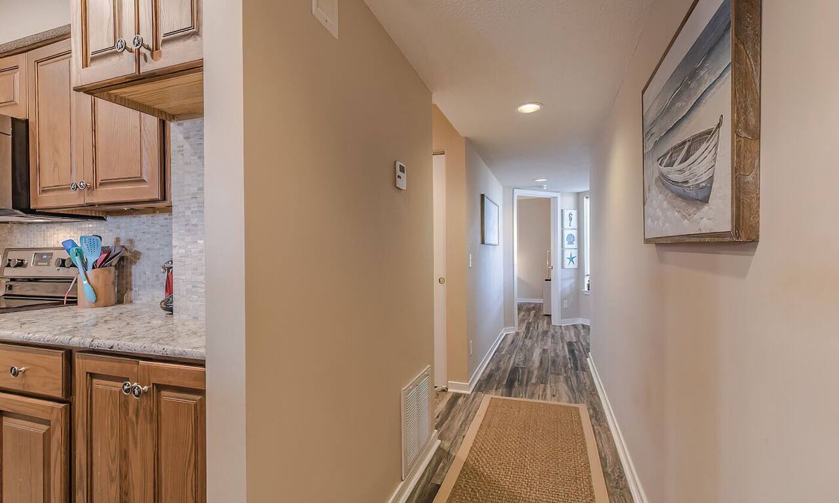 Oceanmarsh Subdivision Condo | Crow's Nest On Harbor Island - Recently Updated!- One Bedroom on Third Floor