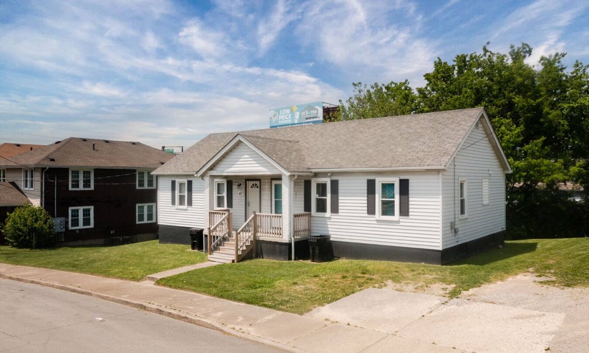 Shelby Park House | Derby Paradise - Free parking/WIFI