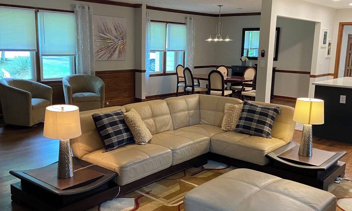 East Cobb House | Discover comfort and convenience in a newly renovated 3BR/2BA home in East Cobb