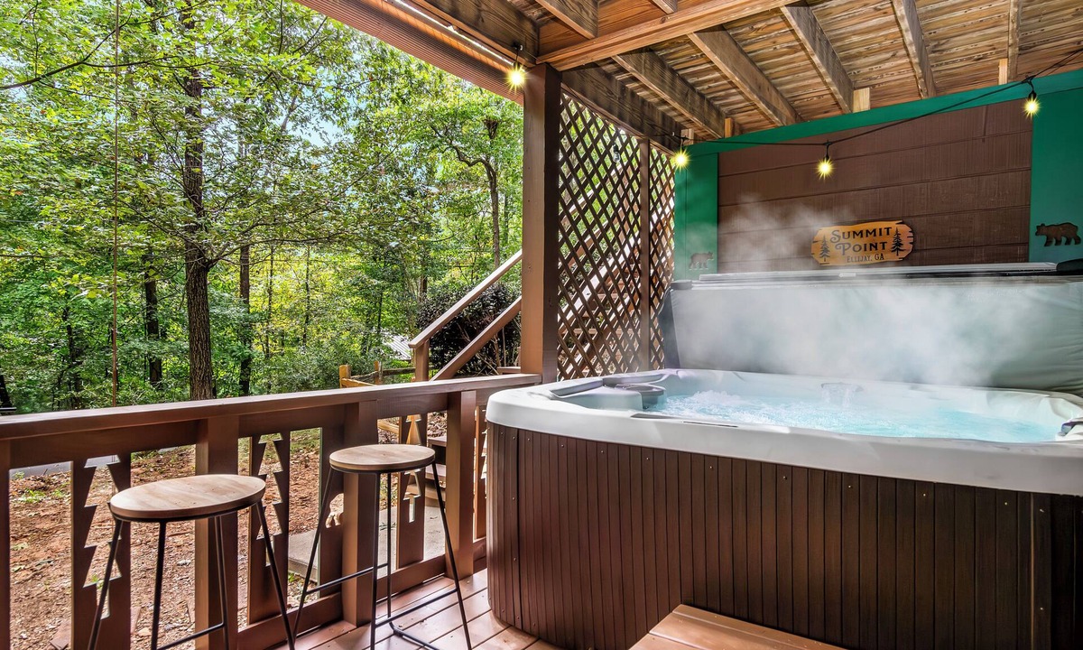 Ellijay Cabin | Dog-Friendly Mountain Resort Cabin - NEW Hot Tub - Arcade Room -BBQ Grill