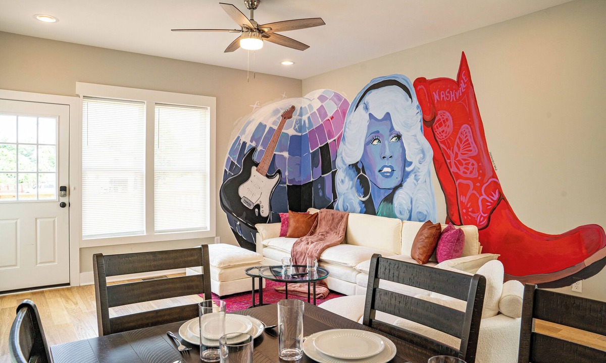 Buena Vista House | Dolly's NashPad! Beautiful 3BD, 3BT Home
