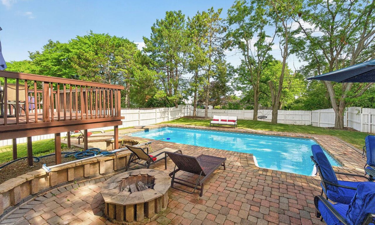 Galloway House | Elegant 3BR 5-Bed Spacious Home: Pool & Patio