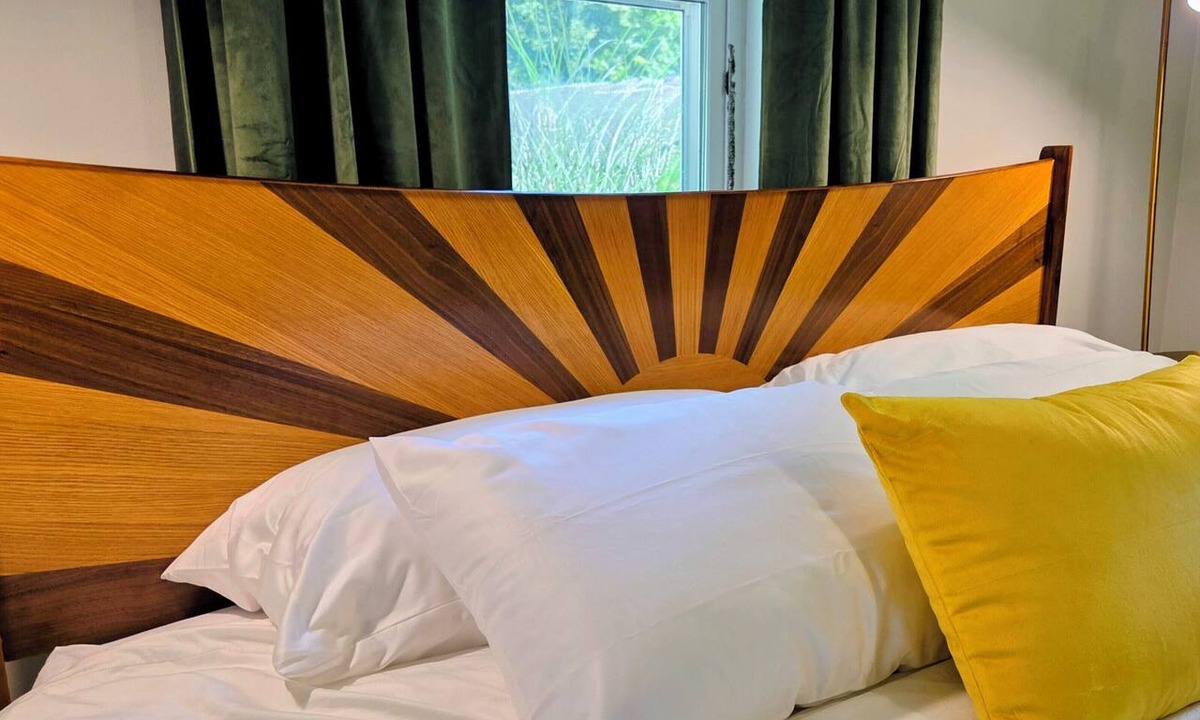 West Portsmouth House | Escape the hustle and reconnect with nature at Outpost, your stay tucked along the borders of Shawnee State Forest. Whether you're seeking a solo retreat, a romantic getaway, or a weekend with friends, this spot offers a blend of woods & comfort.