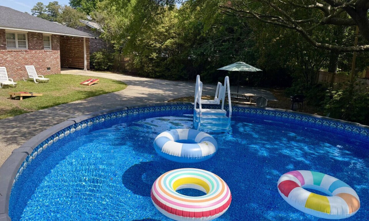 Hanahan House | Family Home and Private Backyard