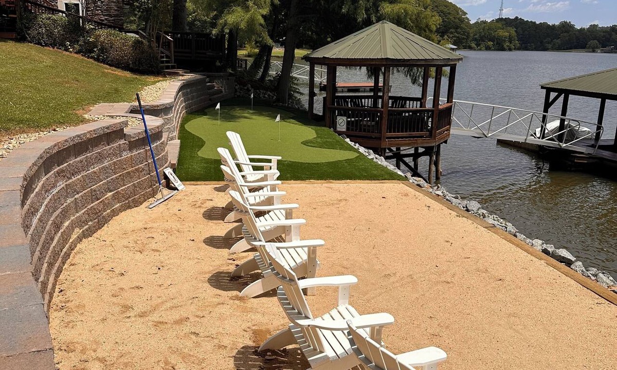 Belmont Cabin | Firefly Lakefront Estate Dock + Beach + Kayaks