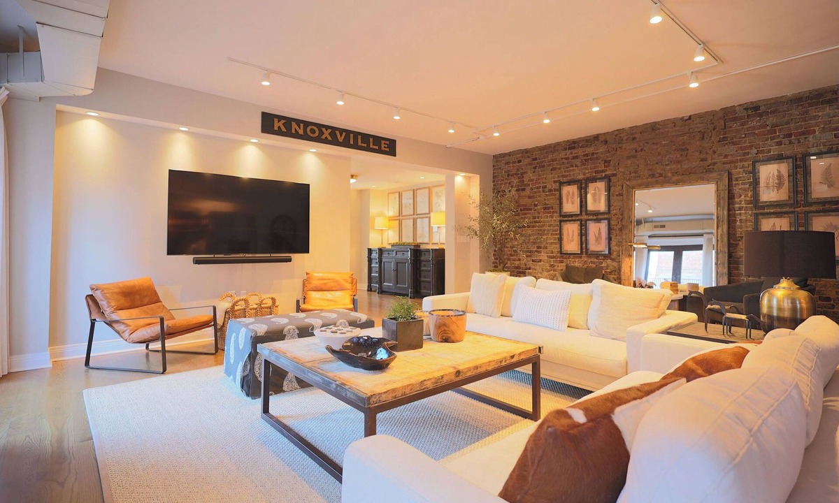 Downtown Knoxville House | Friedman's Loft - Luxury Downtown Stay