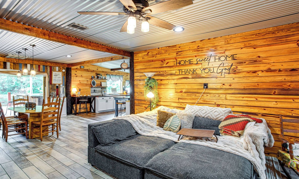 Orangeburg County Cabin | Glamping Cabin on Private Pond w/Deck