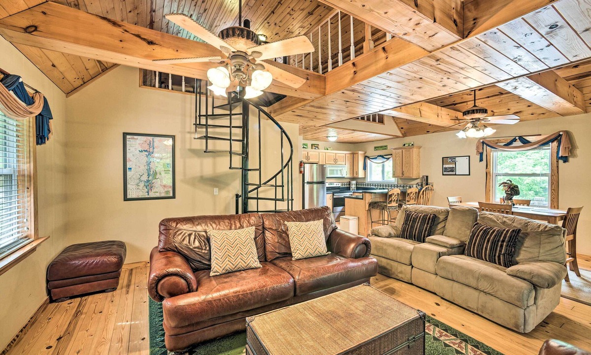 Guntersville Cabin | Golfer's Retreat at Kudzu Cove Cabins Resort