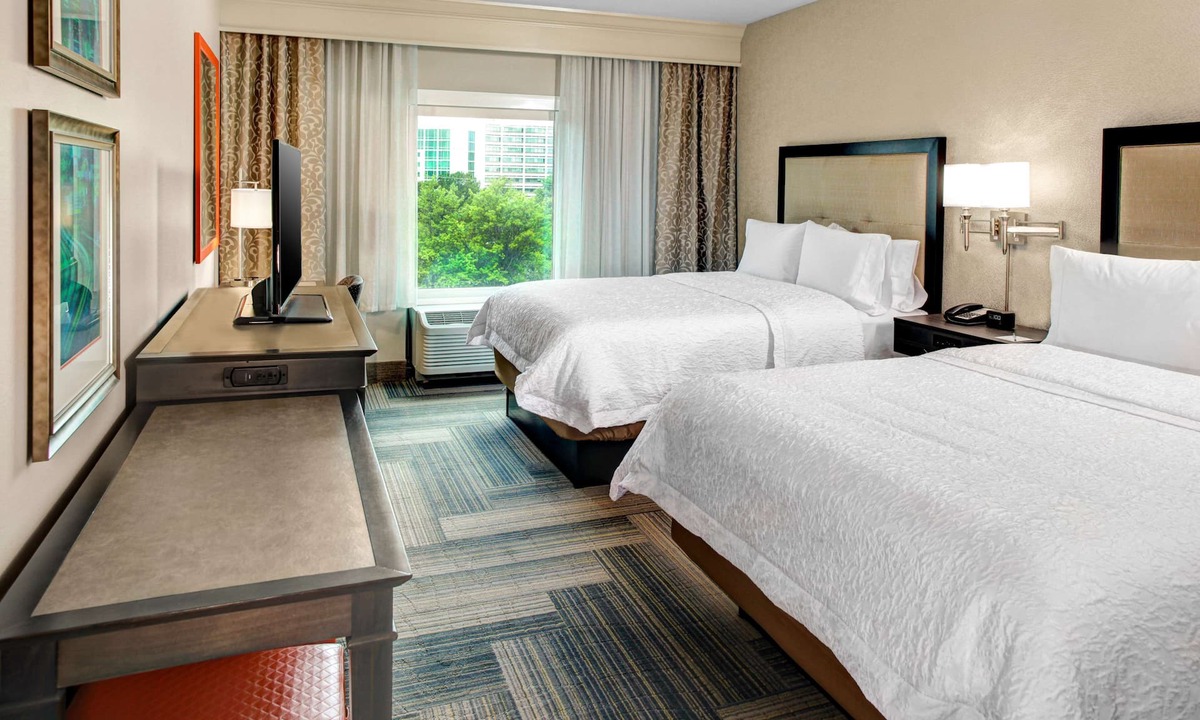Dunwoody Hotel | Hampton Inn & Suites by Hilton Atlanta Perimeter Dunwoody