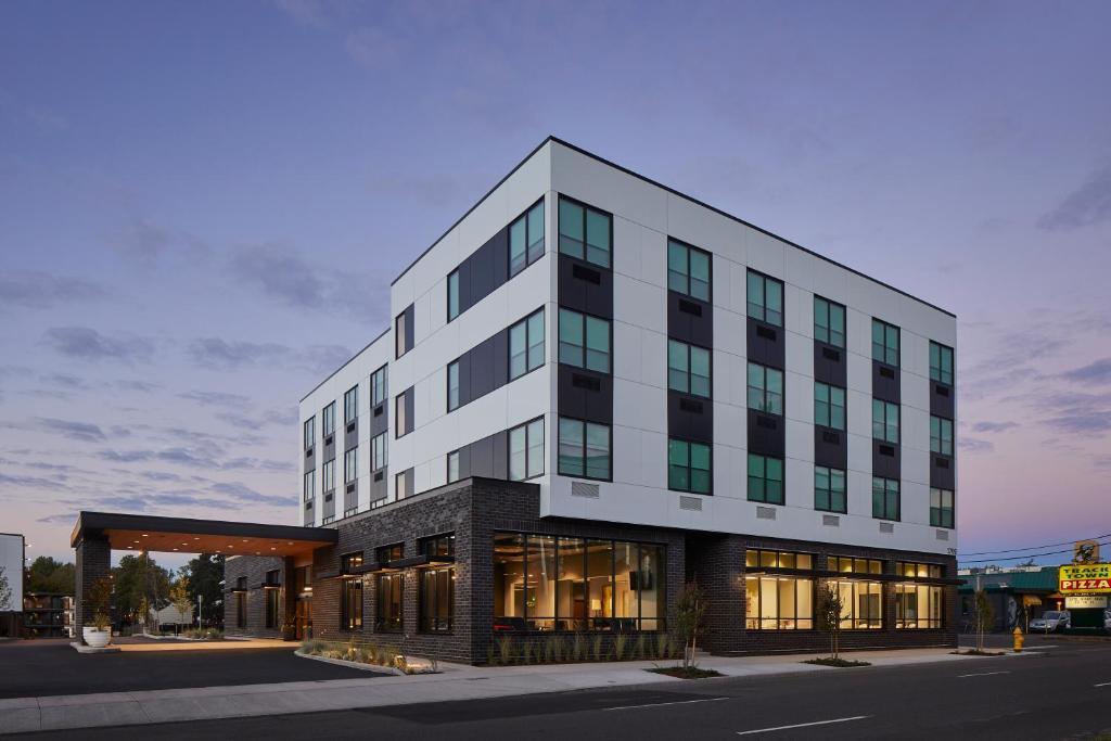 Eugene Hotel | Hayward Inn