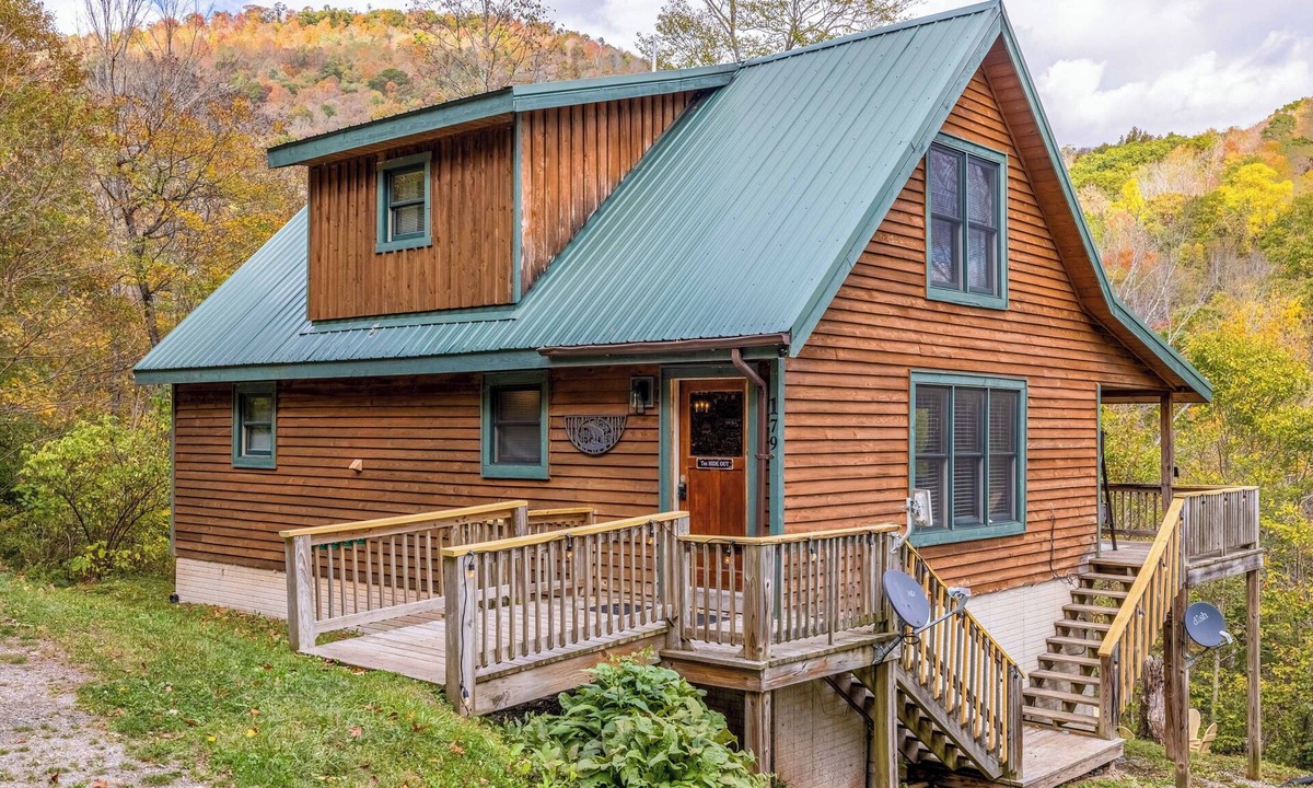 Mountain Base House | Hideout near Snowshoe, WV