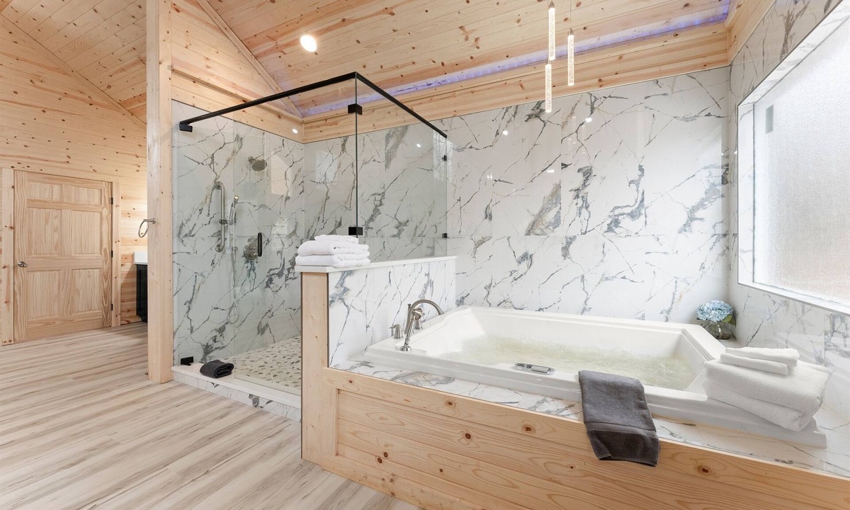 Cleveland Cabin | Hilltop Haven — A Peaceful Escape Made for Two