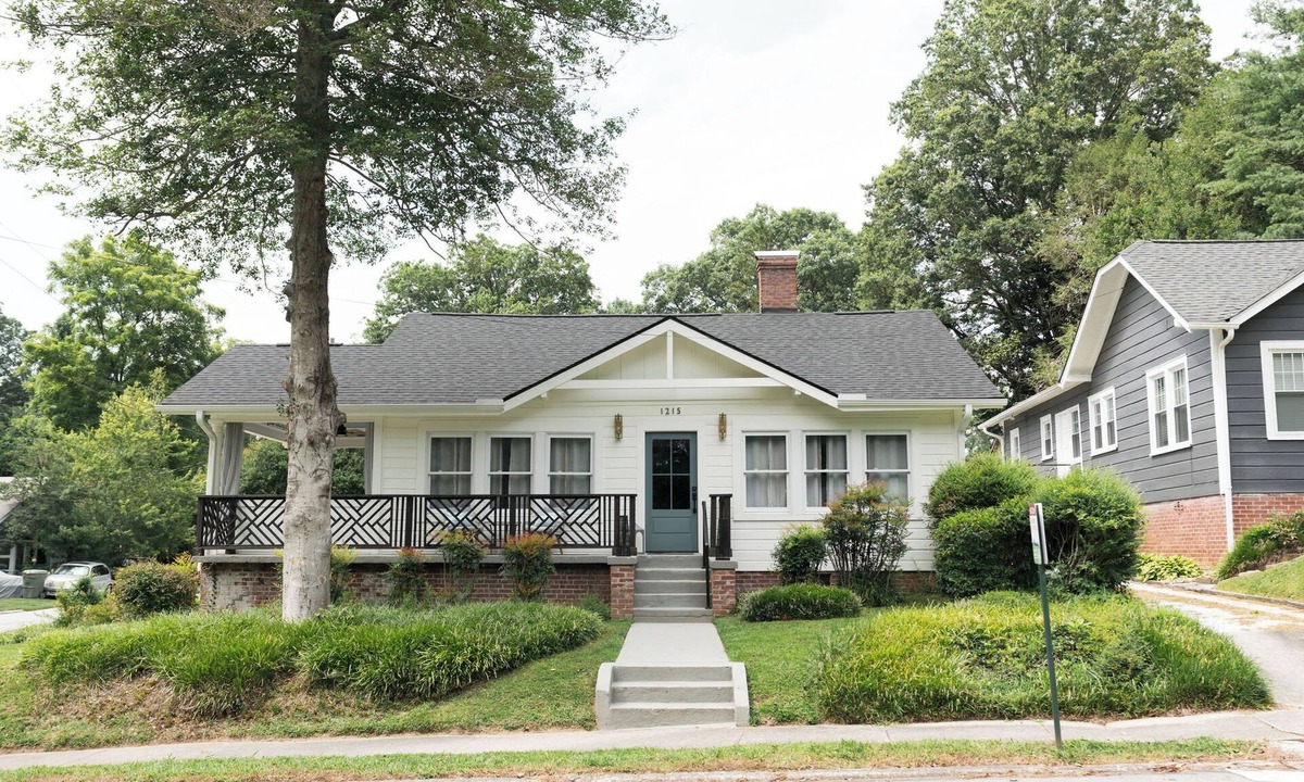 West Side Historic District House | Historic bungalow less than a mile from downtown on greenway trail