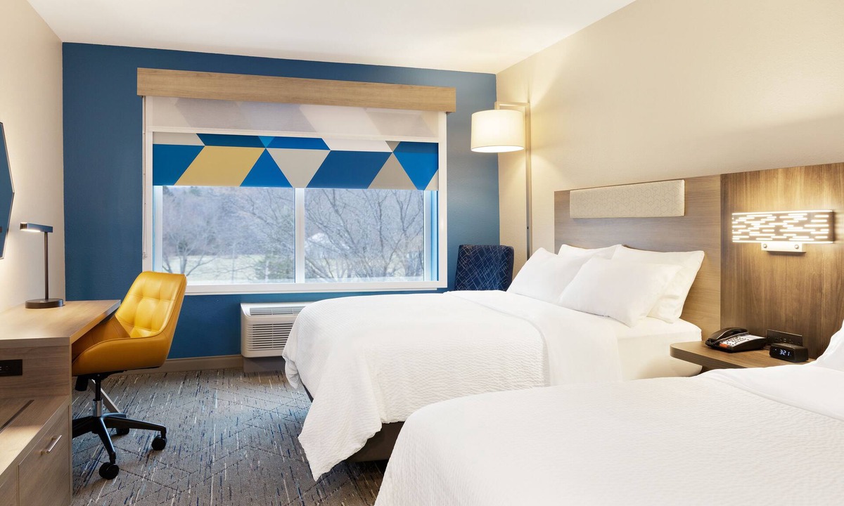Peachtree Corners Hotel | Holiday Inn Express Peachtree Corners - Norcross by IHG