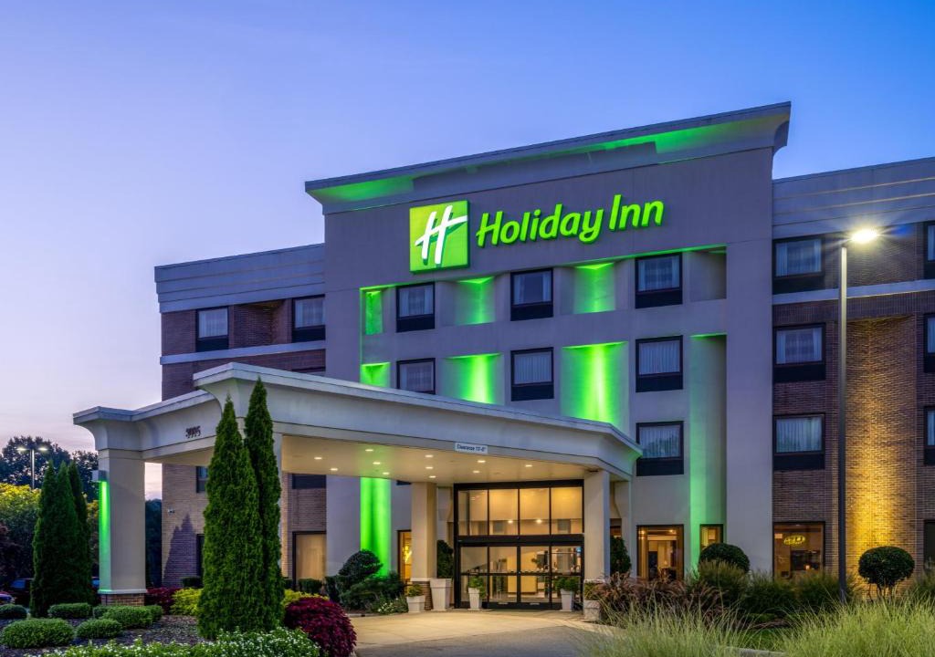 Greensboro Hotel | Holiday Inn Greensboro Coliseum by IHG