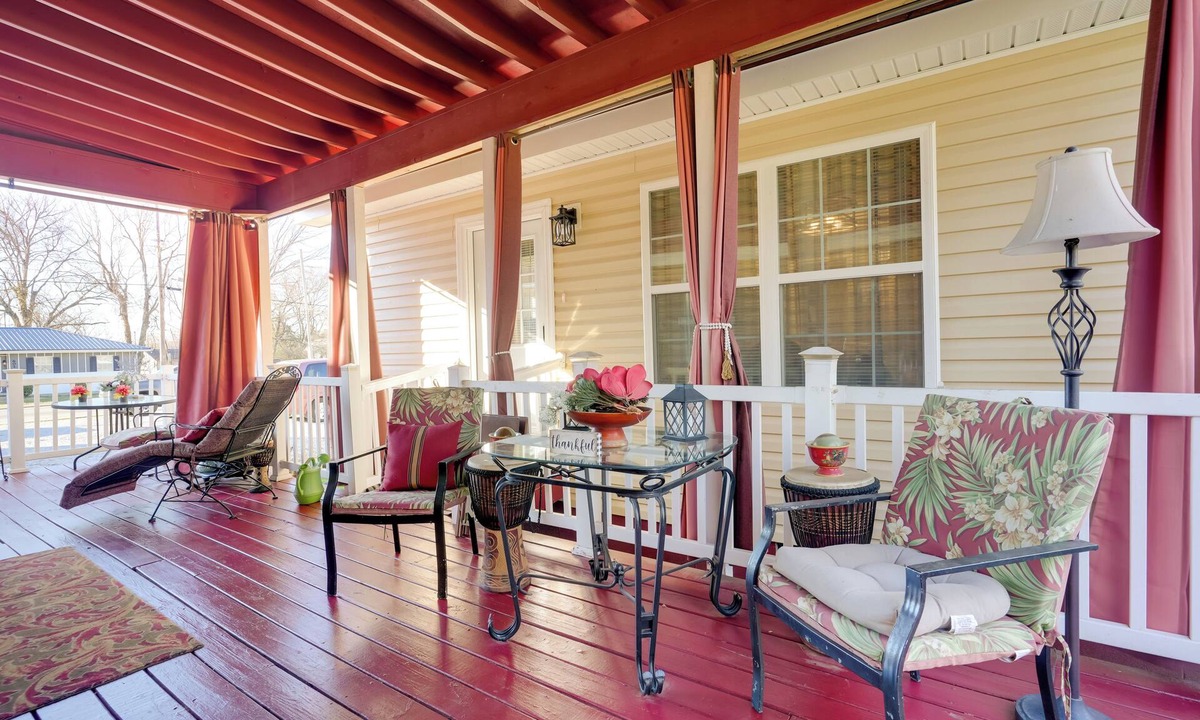 Chattanooga House | Home 3 Mi to Dtwn Chattanooga: 1 Night Stays OK