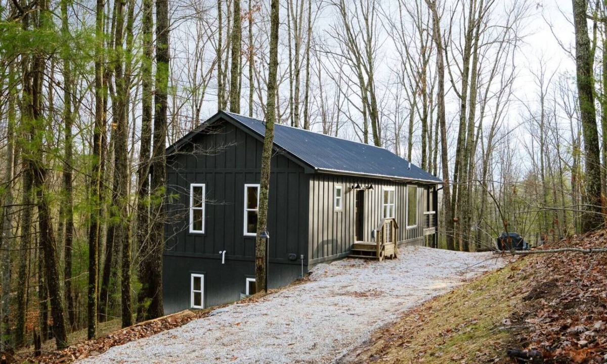 Primrose Cabin | Honeysuckle Bridge- Hot Tub, Firepit, Private Hiking, Sandstone Arch