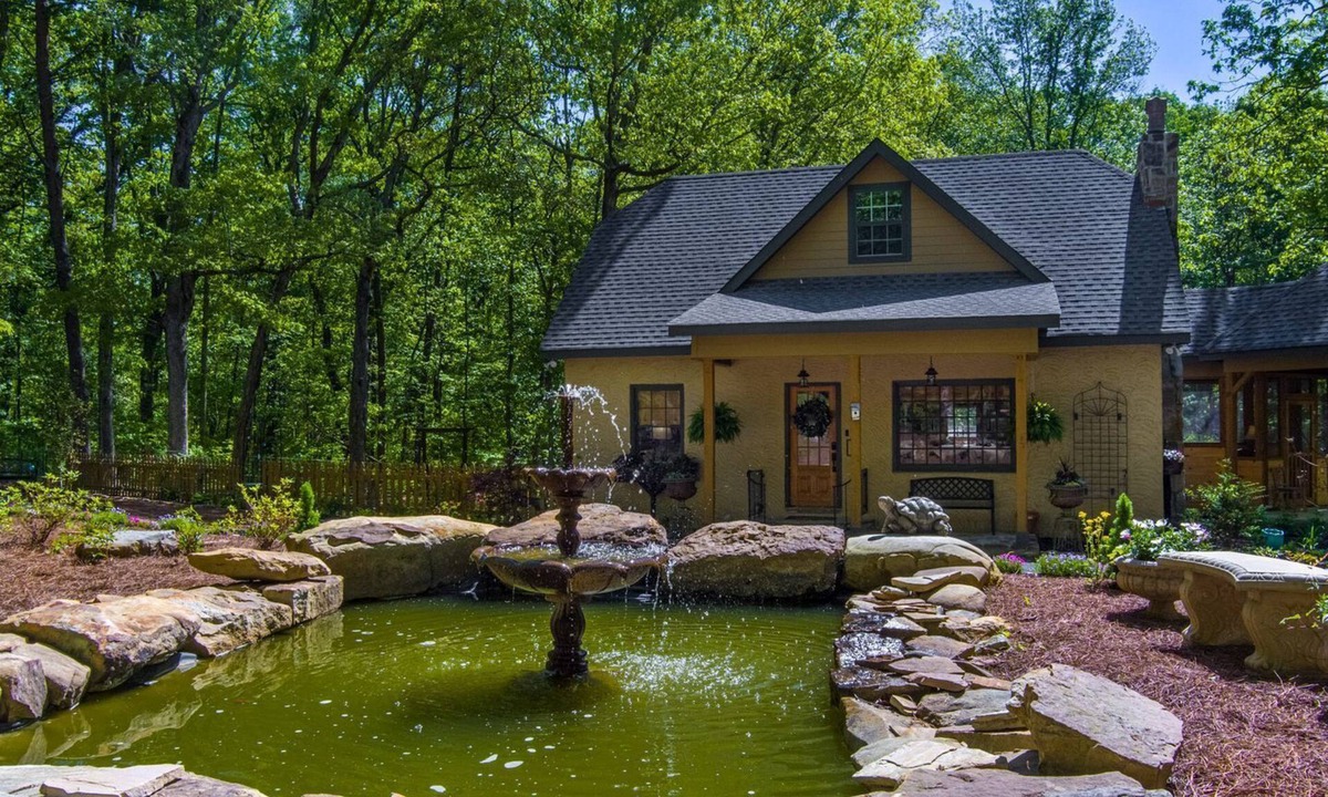 Valley Head Cottage | Ideal Designed Cottage with Hot-Tub and Private Garden in Mentone, Alabama