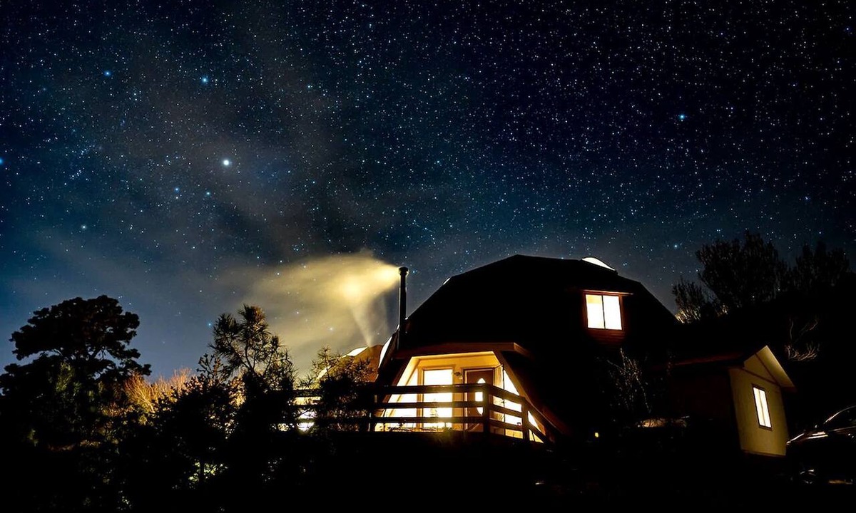 High Rolls Mountain Park Cabin | Impressive Dome for Luxury Camping near High Rolls, NM