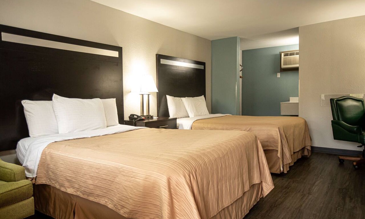 Mount Airy Hotel | Knights Inn Mount Airy