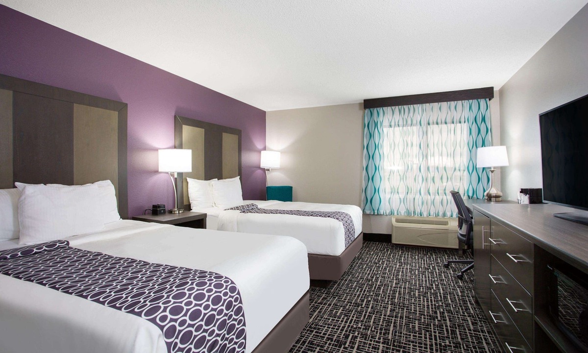 Salem Hotel | La Quinta Inn & Suites by Wyndham Roanoke Salem